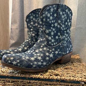 8.5 Roper Denim/Stars Cowboy Boots